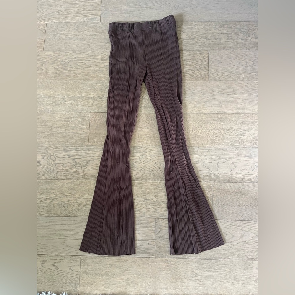 Urban Outfitters Brown Ribbed Low-Waisted Flared Leggings